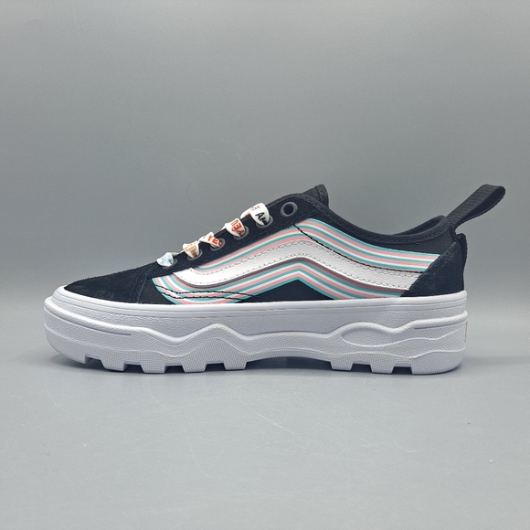 New Vans Sentry Old Skool WC Pride Rainbow Black and True White Women's Size 5 - Picture 4 of 9